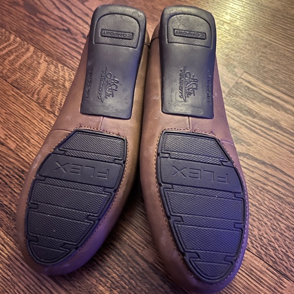 Life Stride Brown Loafers with Memory Foam - Picture 4 of 5